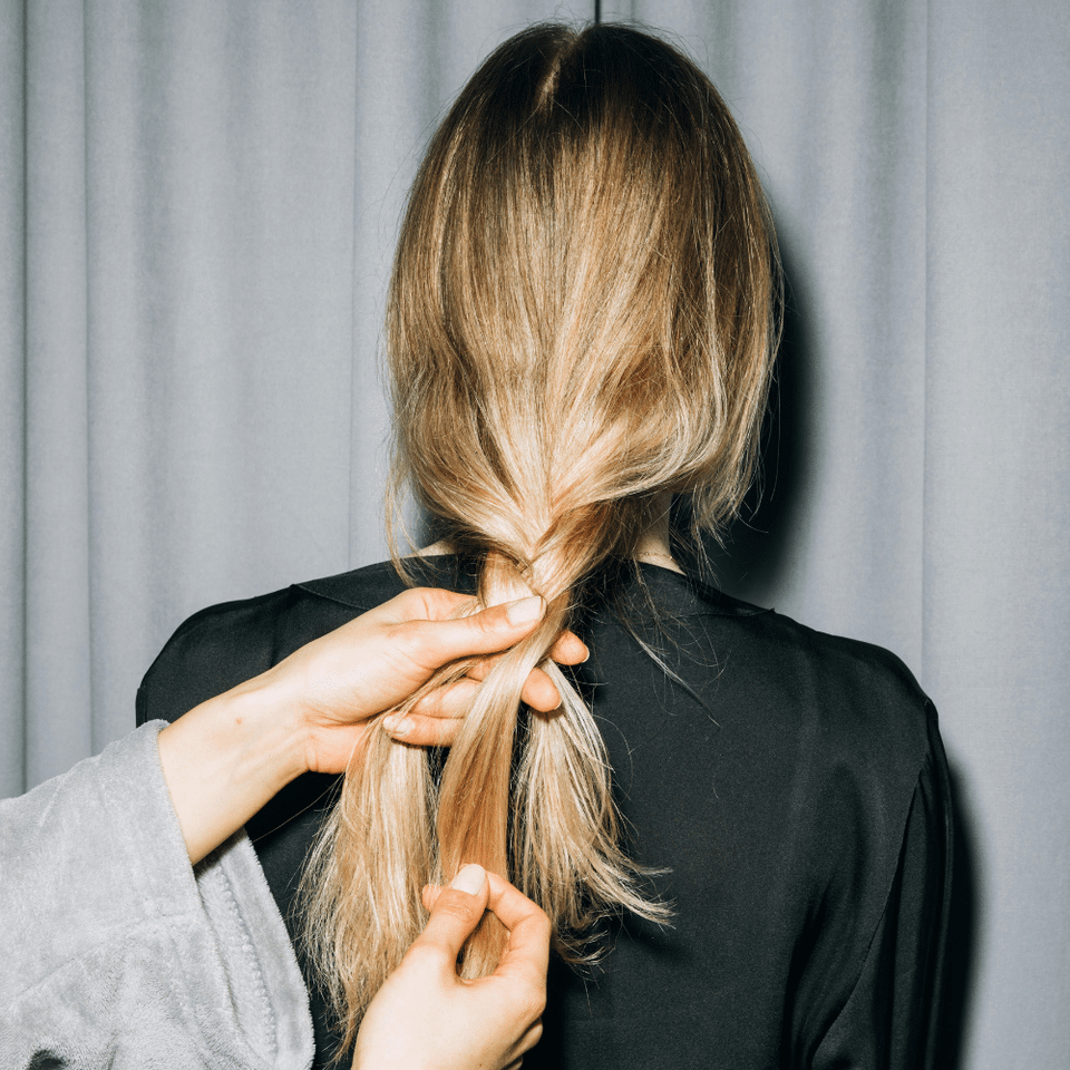 img src="BestPowderDryShampoo.png" alt="This is a feature photo">