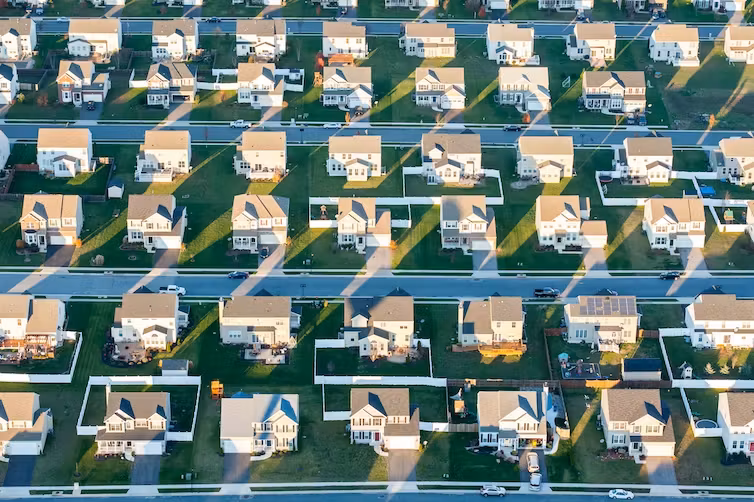 La faille des voitures électriques, l'introversion radicale et la classe de Gilda Image principale