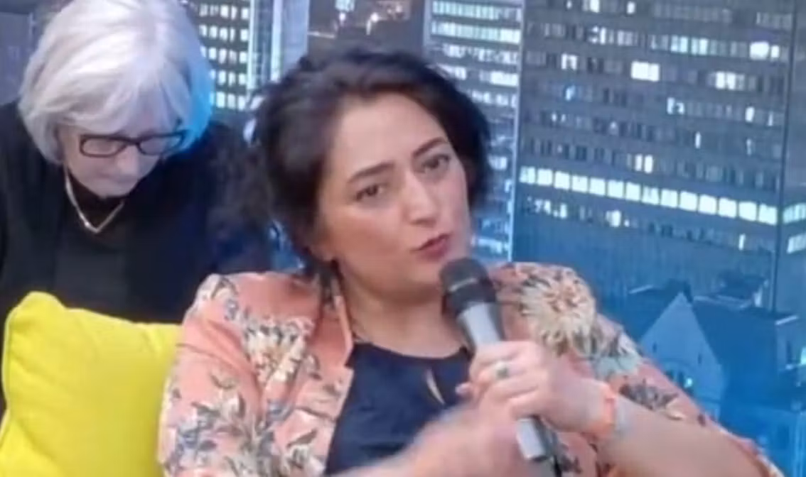 Mandana Javan, qui estime que Radio-Canada est comme la première chaîne de la République islamique en Iran Image principale