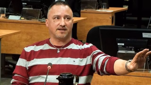 Rambo Gauthier, qui déblatère Image principale