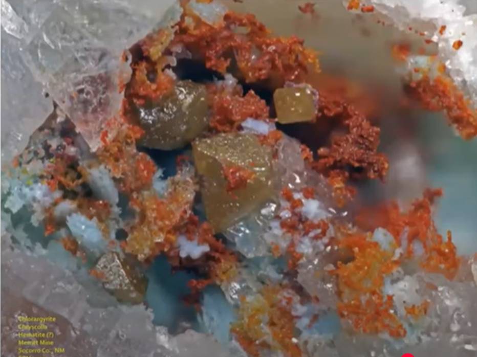 A close up of a crystal

AI-generated content may be incorrect.