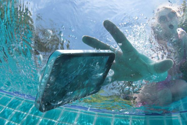 Top 6 Smartphone Mishaps (And How To Fix Them)