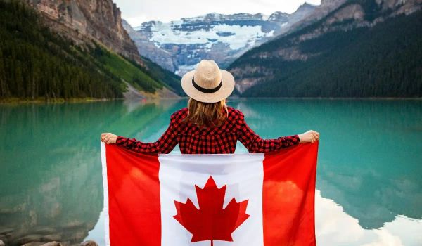 Best Canadian OnlyFans Creators to Check Out