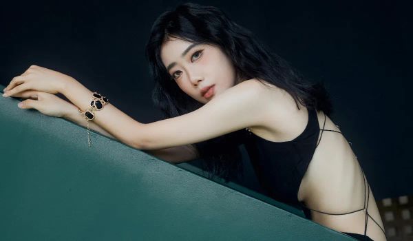 Top Japanese OnlyFans Creators to Follow