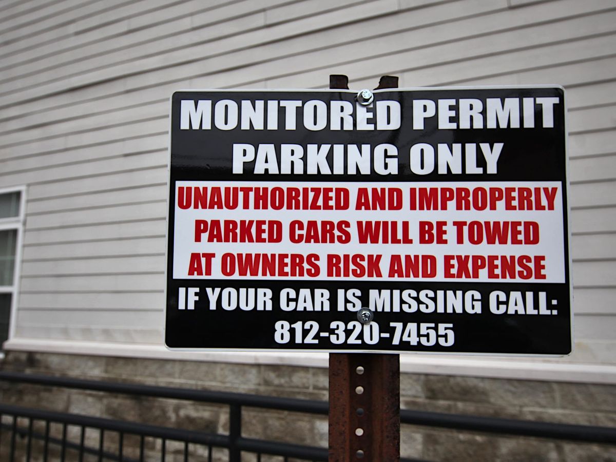 Bloomington city council tees up new local law to regulate non-consensual vehicle towing