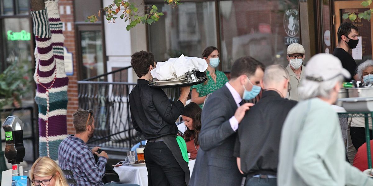 Bloomington city council paves way for middle-of-the-road approach to outdoor dining through year’s end