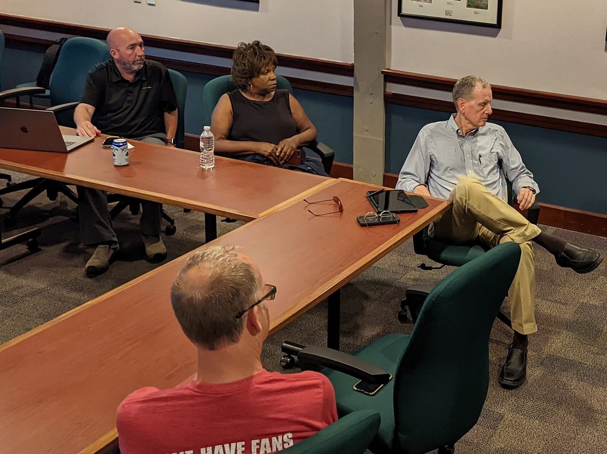 Two down, one to go: High-speed internet deal gets OK from  Bloomington EDC