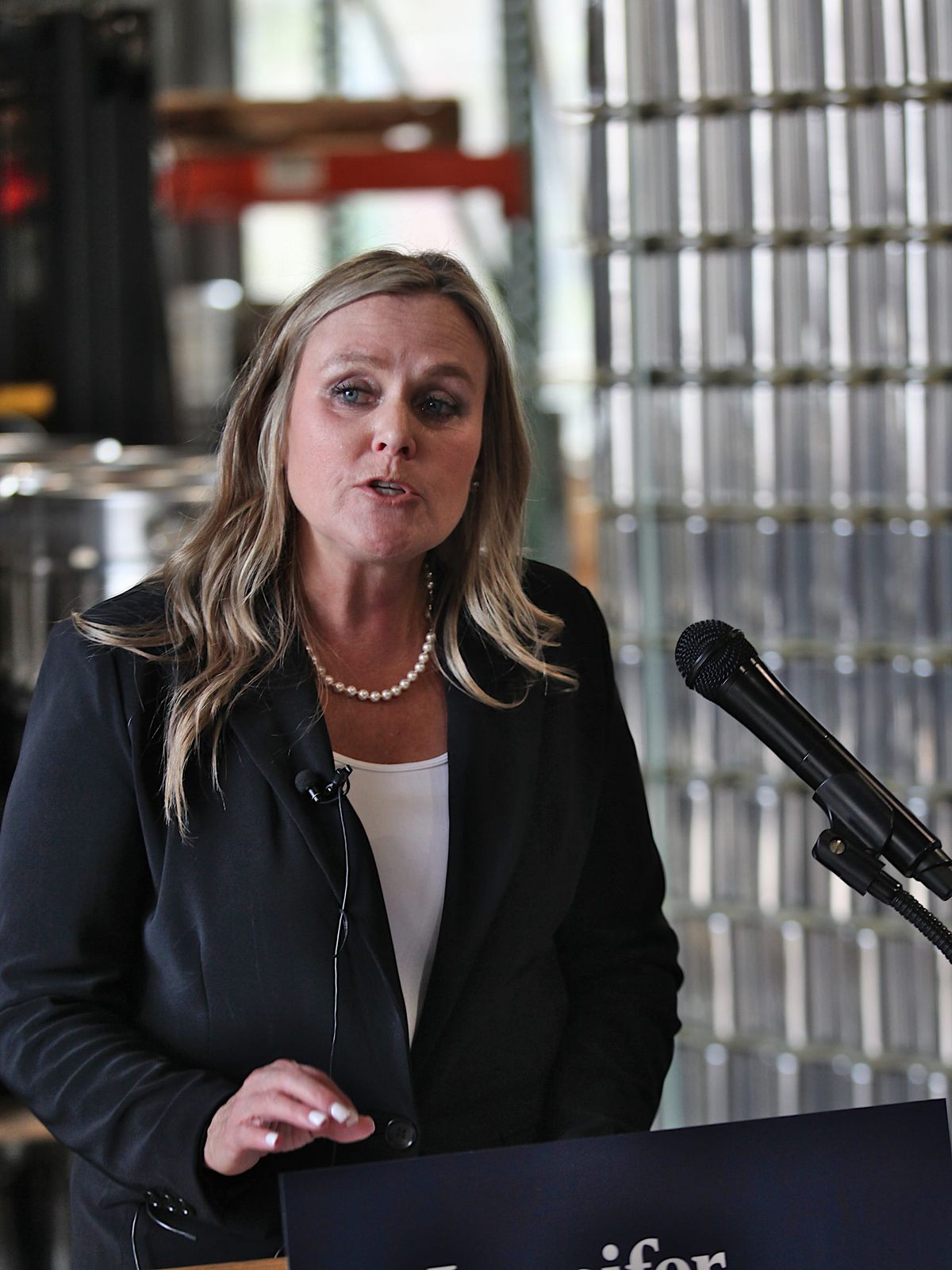 Jennifer McCormick kicks off gubernatorial campaign in Bloomington