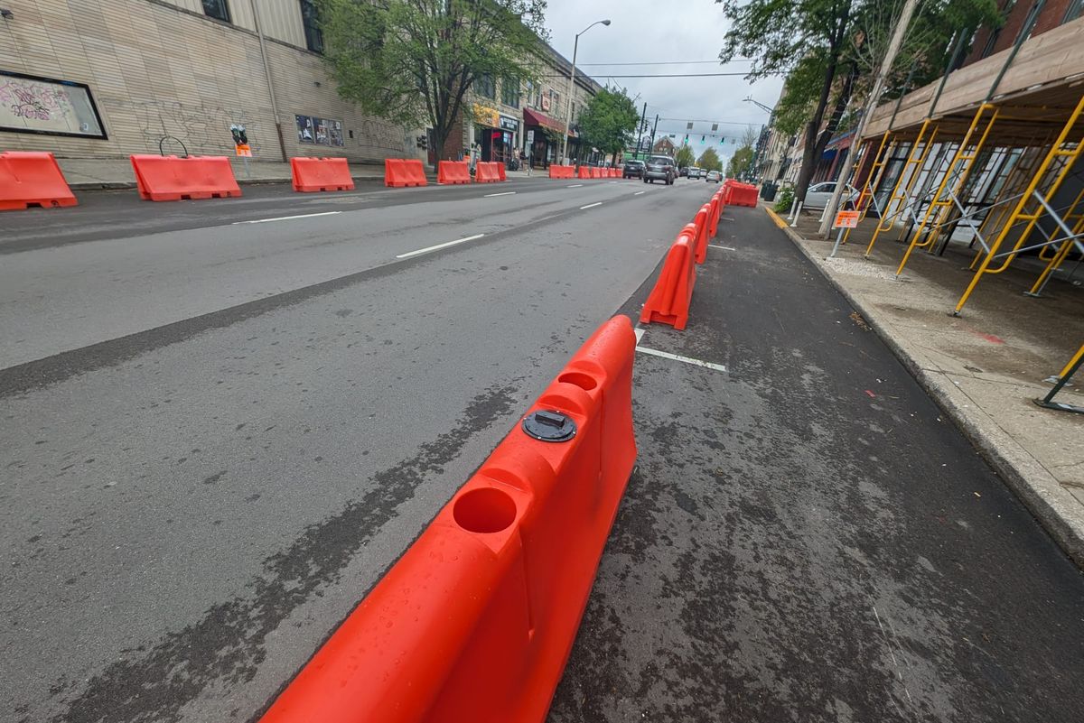 6th Street & Walnut Street