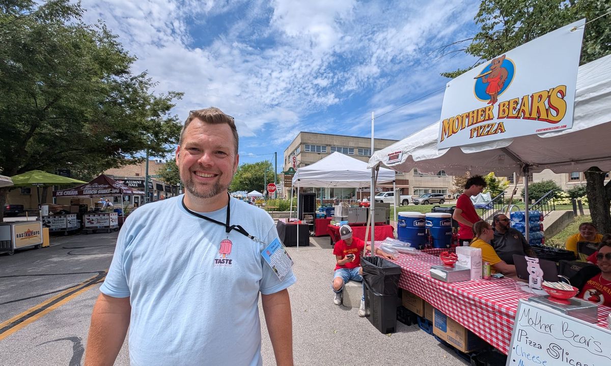 Kirkwood Avenue & Washington Street