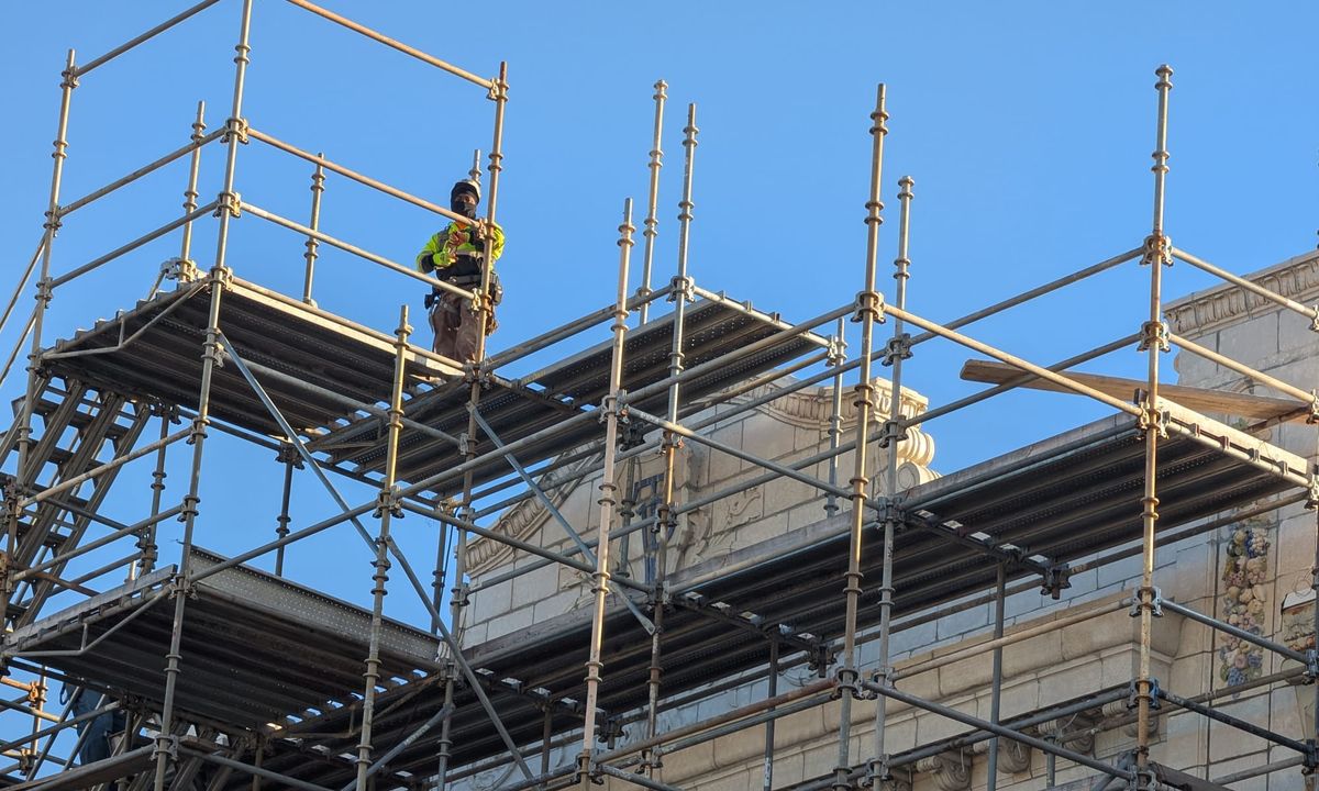 6th Street & Walnut Street