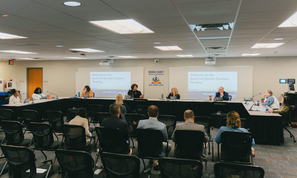 MCCSC trustees review redistricting study, construction projects, preschool contracts, new cell phone law