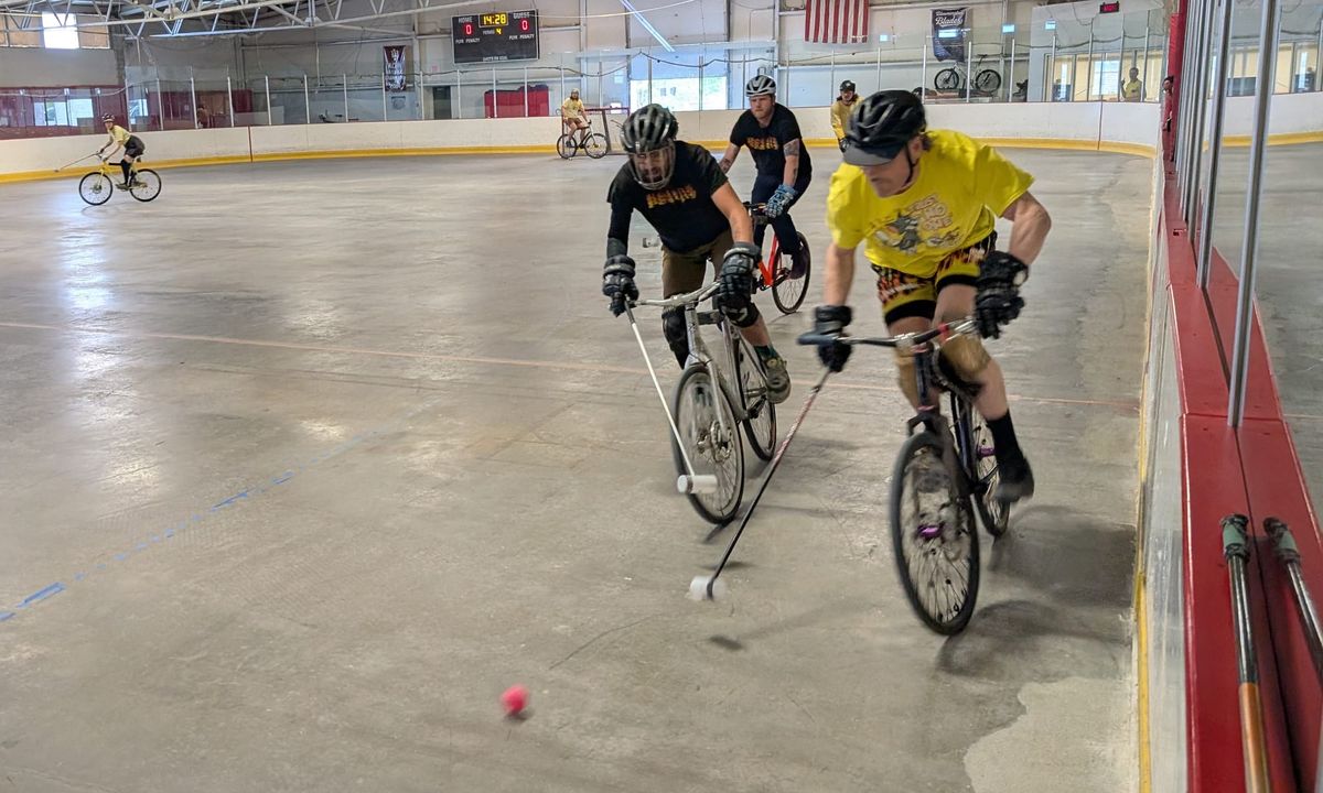 16 teams converge for bike polo in Bloomington at Hoosier Tenderloin Classic tournament