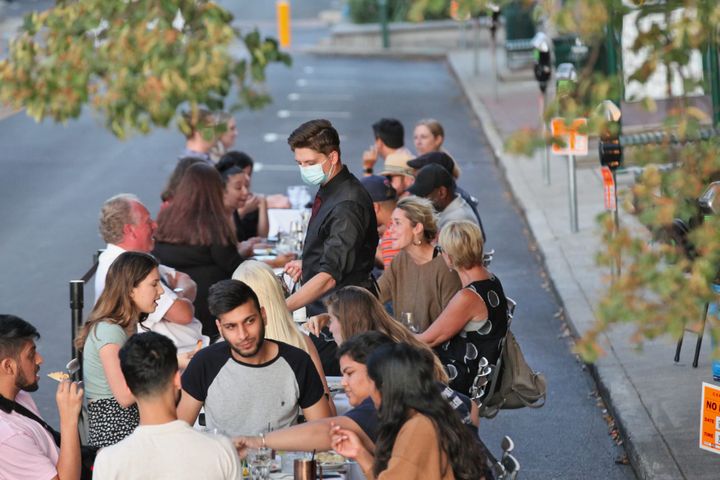Parklets add to outside dining options in downtown Bloomington