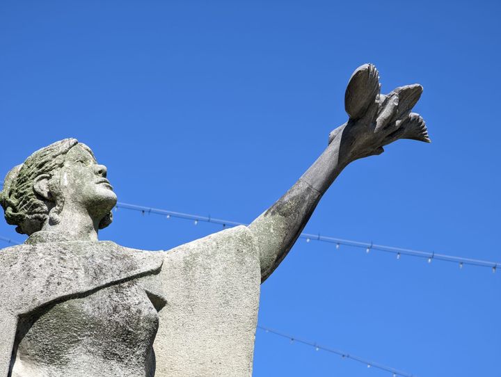 War, peace, cameras: Monroe County courthouse monuments cleaned, repaired for July 4 ceremony