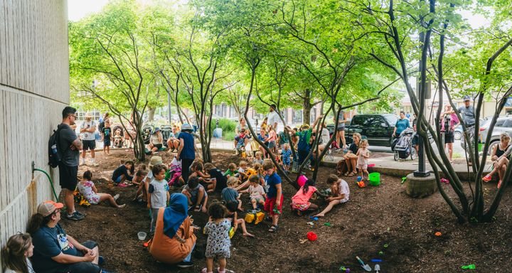 Kirkwood Avenue & Lincoln Street