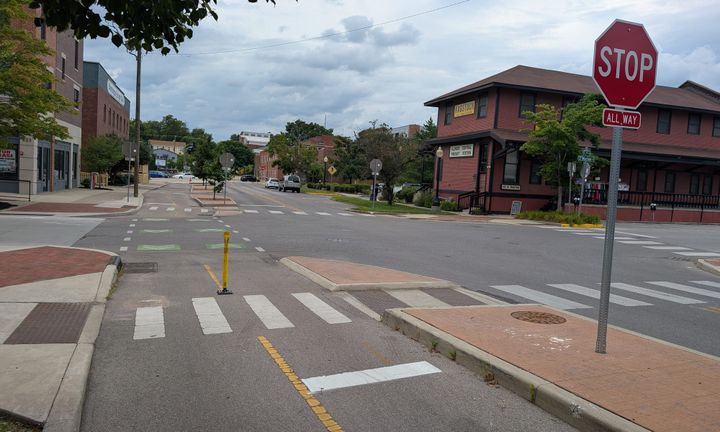 Morton Street & 7th Street