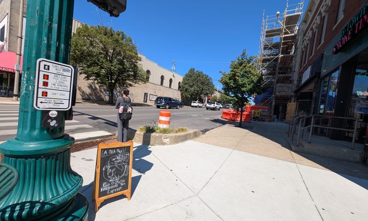 6th Street & Walnut Street