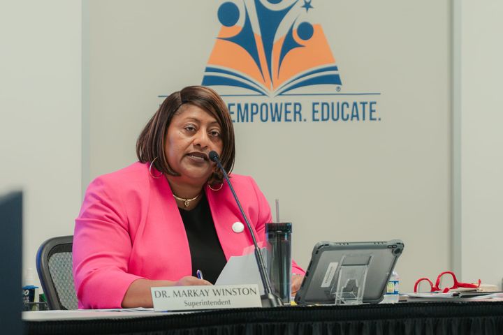 MCCSC board hears tentative labor agreement, OKs 2026 budget