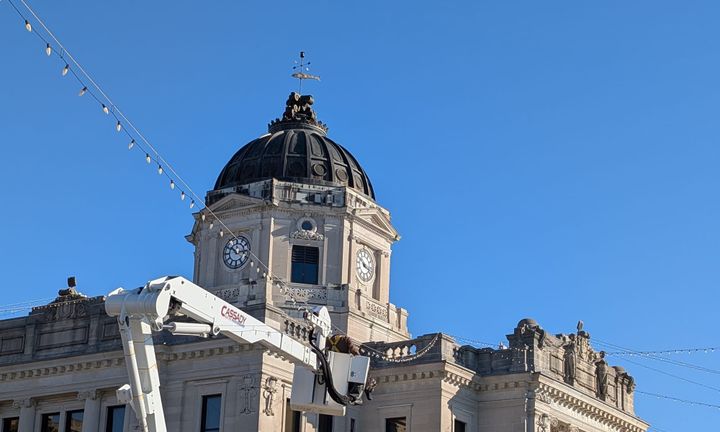 Kirkwood Avenue & College Avenue