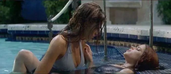 Take a Walk on the Sleazy Side With 'Wild Things'