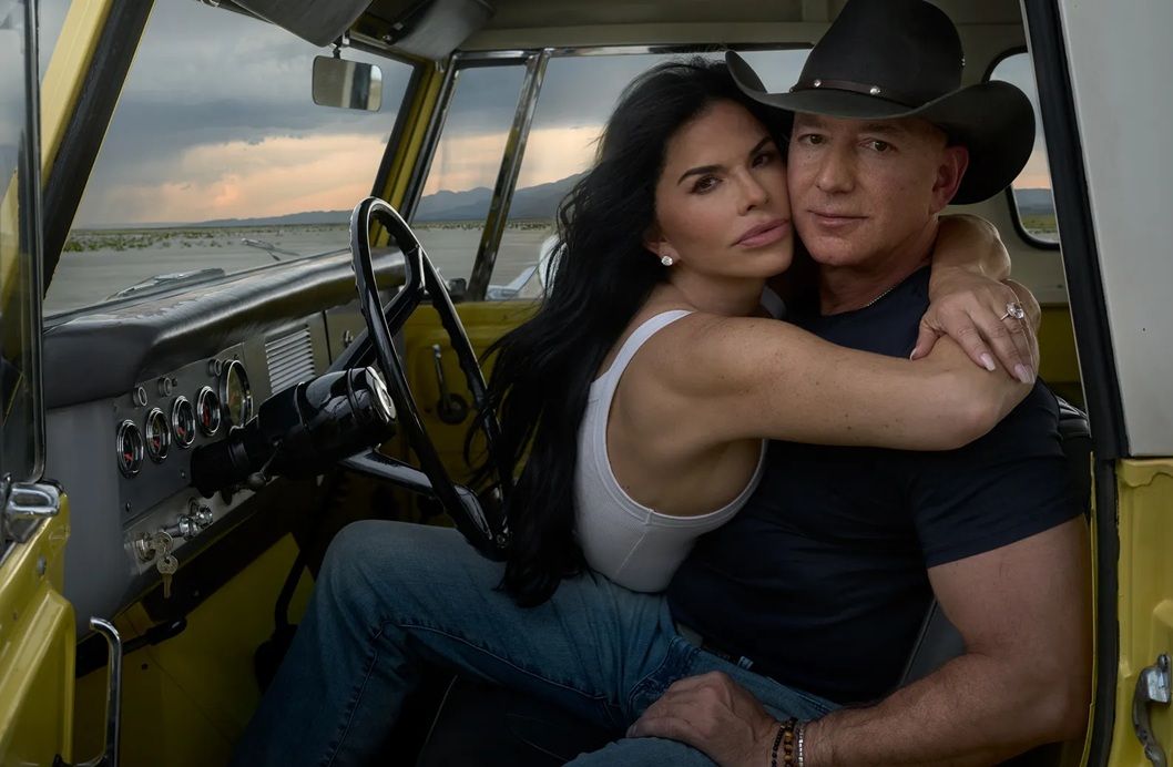 Issue 23: Vogue Tries to Sell Lauren Sánchez as an Icon