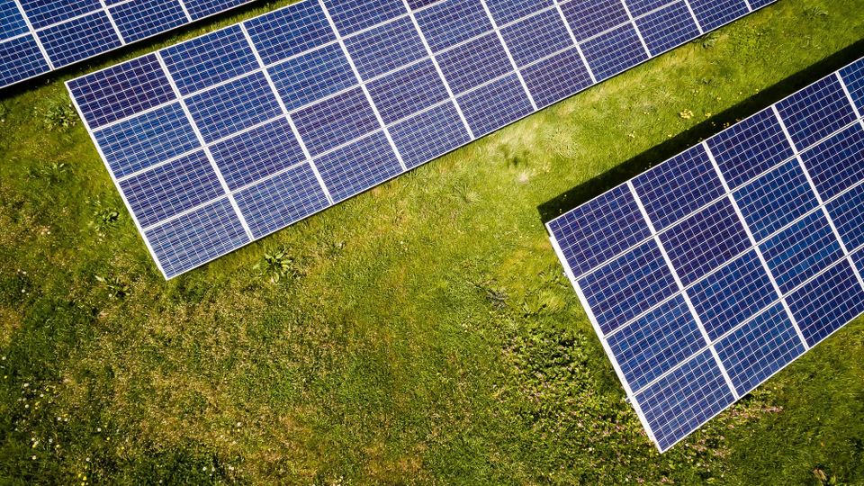 Electrification and AI drive businesses to seek clean energy self-sufficiency