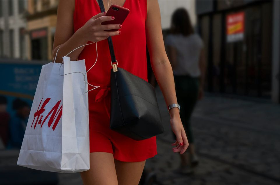 H&M commended for sustainable supply chain programme – while 40% of fashion brands ‘backslide’ on climate commitments