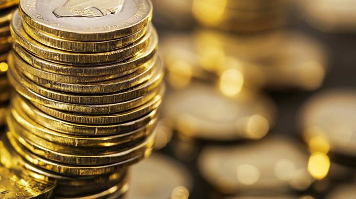 Image of a tower of gold coins