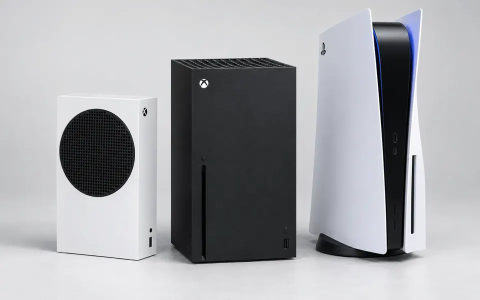 Xbox Series S, Xbox Series X and a standard PlayStation 5 displayed side by side against a clean light background.