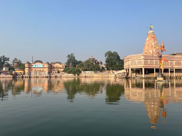 R-s 1 💧 One Drop from the Ocean of Bhakti-rasa