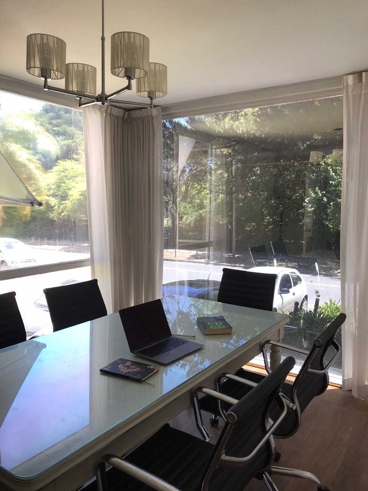 Salón directorio para 8 personas-0