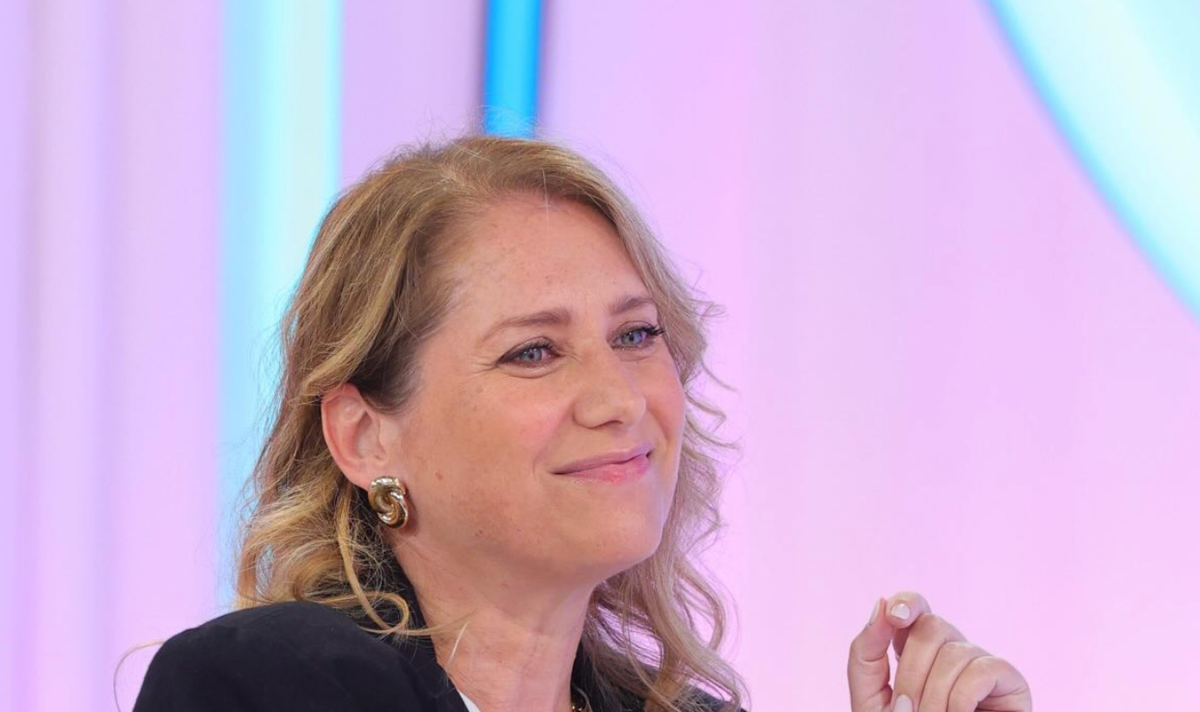 Alda Gomes emociona-se no Dois às 10: “A adolescência da minha filha será nos meus 60 anos”