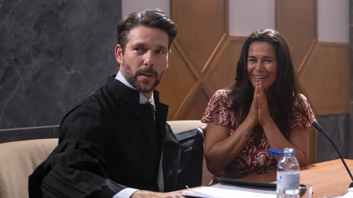 Vitória: João trai Isabel e envolve-se com a paixão antiga