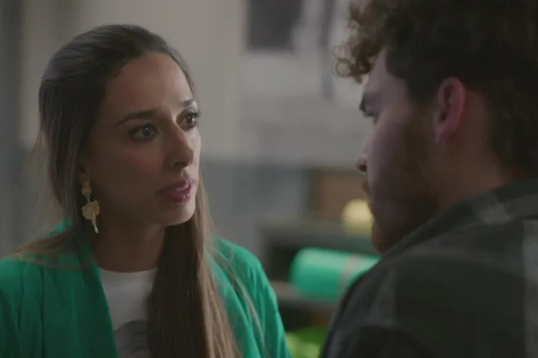 Esta semana - 'A Protegida': Pais de Aruna aprovam namoro com Gonçalo