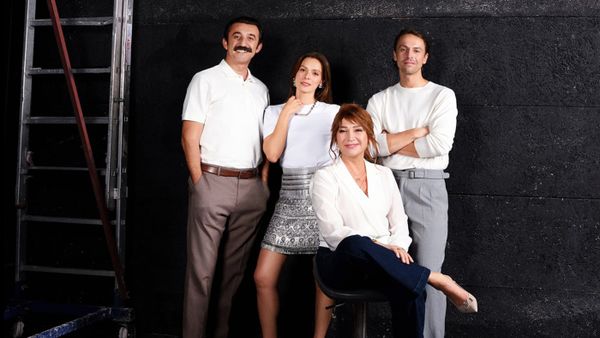 ‘Sandık Kokusu’ – I Am Mother: Uma novela de coragem, família e esperança