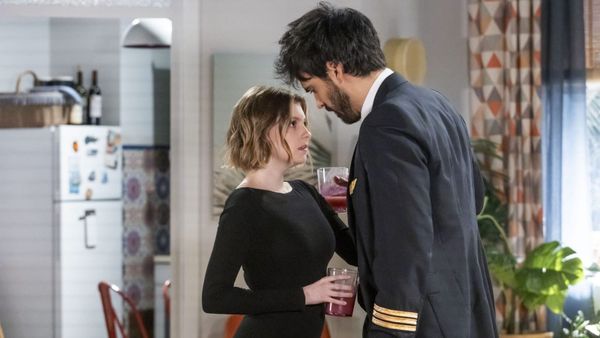 ‘Senhora do Mar’: Lurdes beija o namorado da mãe - o momento inesperado que muda tudo