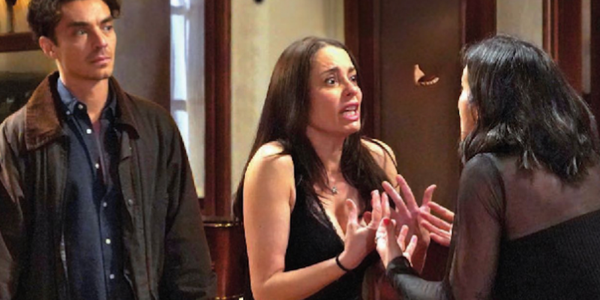 Beatriz descobre relação da mãe com Gonçalo e explode em A Herança