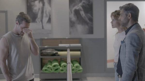 Hoje em A Protegida: Mariana confirma que JD é pai