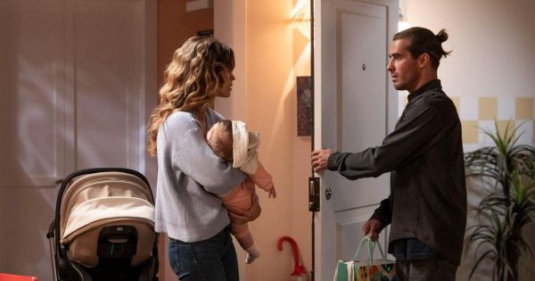 A Protegida: Mariana em pânico com ameaça à filha Carlota