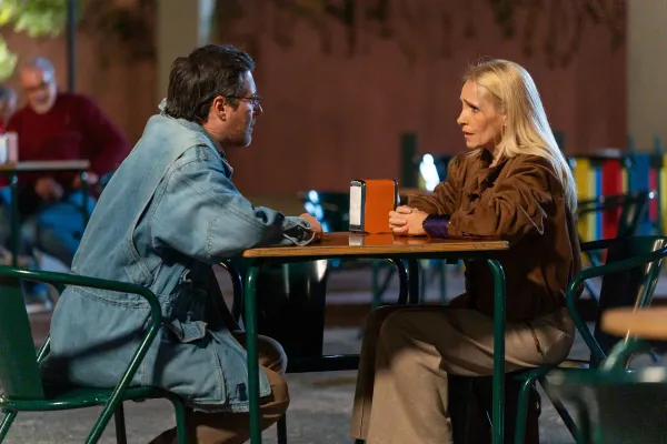 Páginas da Vida: Alex apaixona-se por Helena e deixa Marta em alerta