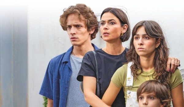 “Vitória”: Margarida foge com os sobrinhos e aproveita a prisão dos pais