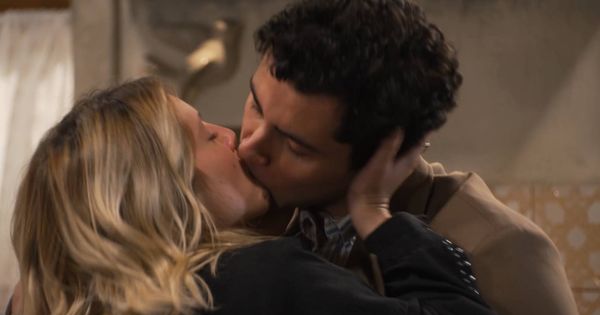Imagem de: A Herança: Bernardo e Teresinha rendem-se ao amor em cena emocionante