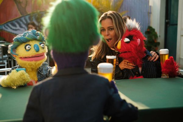Image of: Inês Aires Pereira quebra tabus em nova série da RTP1: Felp junta atores e bonecos