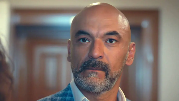 Image of: Em Melek, Alpay é Traído por Funda e Perde Plano de Fuga para a Alemanha