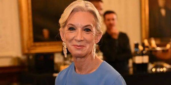 Imagem de: Custódia Gallego vence Globo de Ouro de Melhor Atriz de Teatro com A Médica