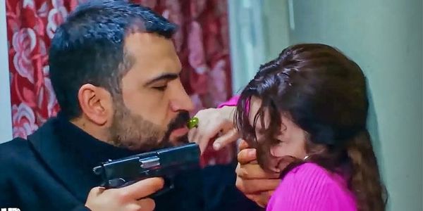 Imagem de: Final de 'Our Story': Filiz e Barış ficam juntos e Melek morre