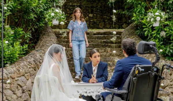 Image of: 'A Promessa': Laura confronta Miguel e alerta António sobre Verónica