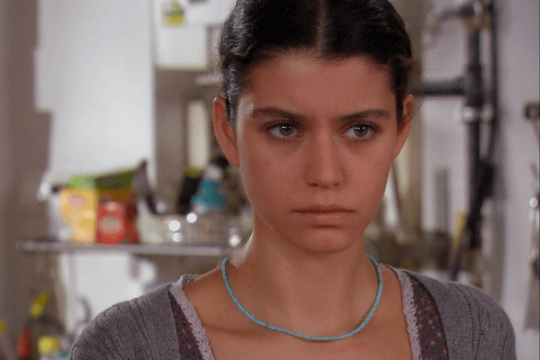 Imagem de: Fatmagül desmaia em Istambul e Kerim decide ir embora