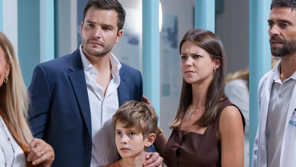 Imagem de: ‘Amor à Prova’: Nico sente-se mal e deixa Tomás e Alice em pânico